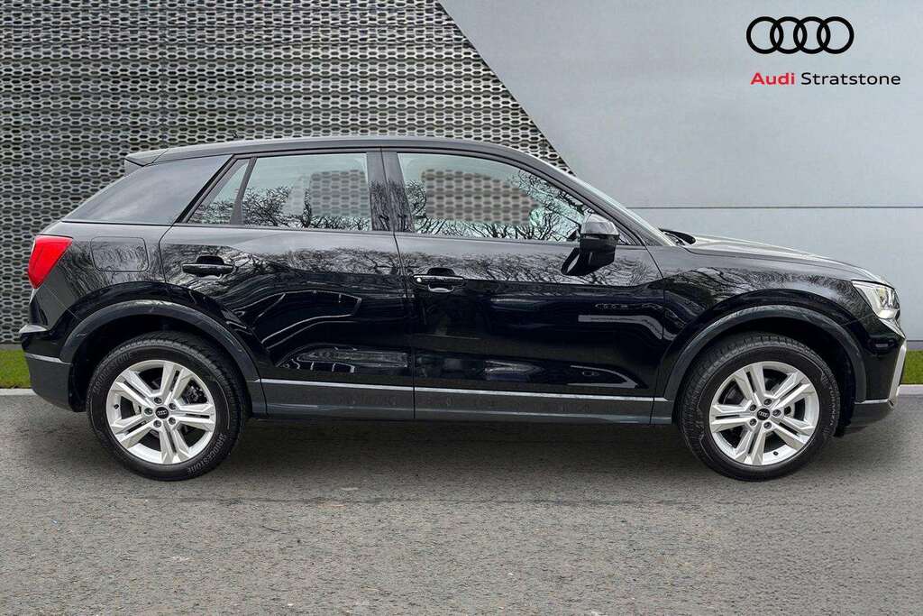 Audi Q2 30 Tfsi 116 Sport 2025 DX75SXF Black #4