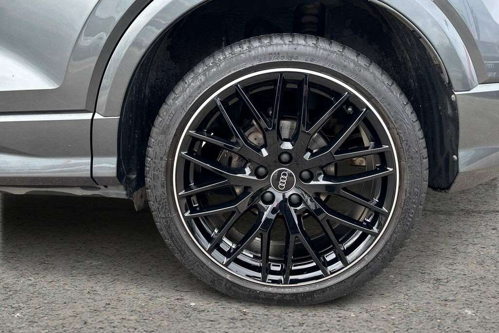 Audi Q2 35 Tfsi Black Edition S Tronic 2024 MJ24LXL Grey #5