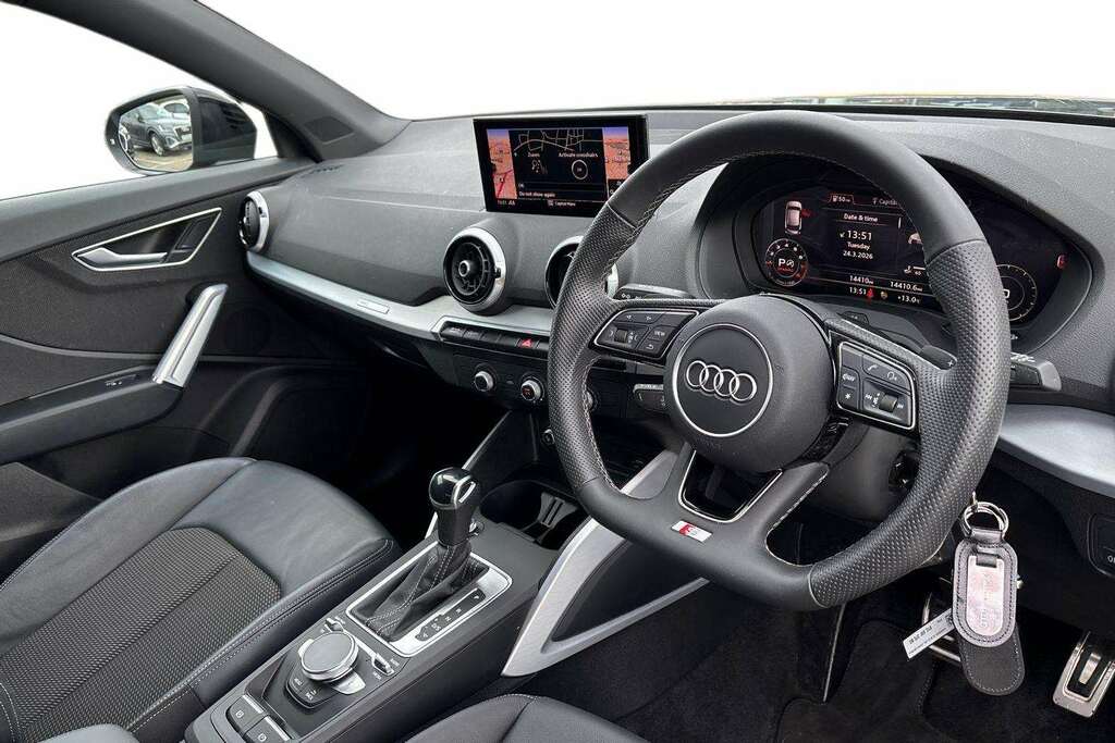 Audi Q2 35 Tfsi Black Edition S Tronic 2024 MJ24LXL Grey #6