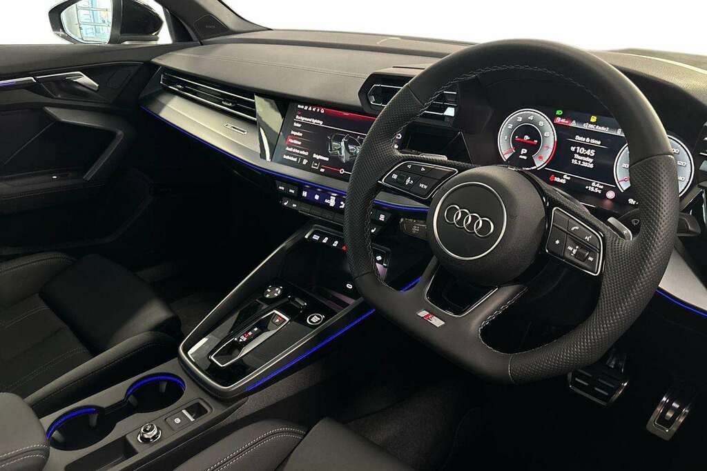 Audi A3 1.5 Tfsi 150 S Line S Tronic 2025 MW75VUB Black #6
