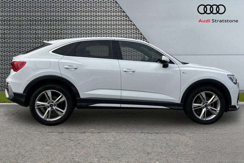 Audi Q3 35 Tfsi S Line S Tronic Leather 2024 ML74YGD White #4