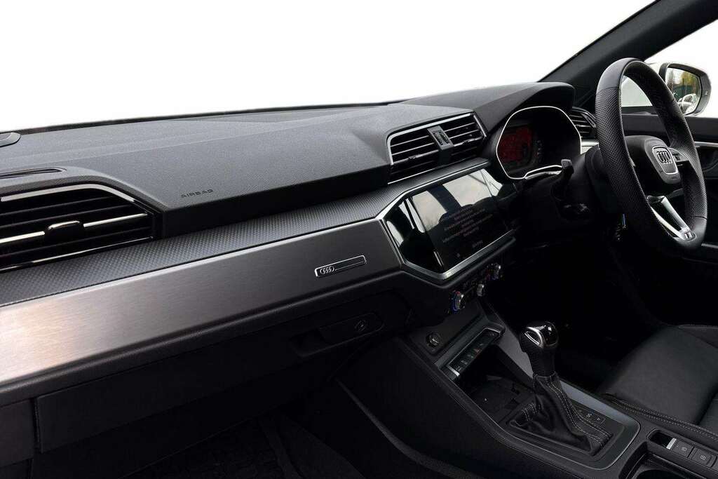 Audi Q3 35 Tfsi S Line S Tronic Leather 2024 ML74YGD White #2
