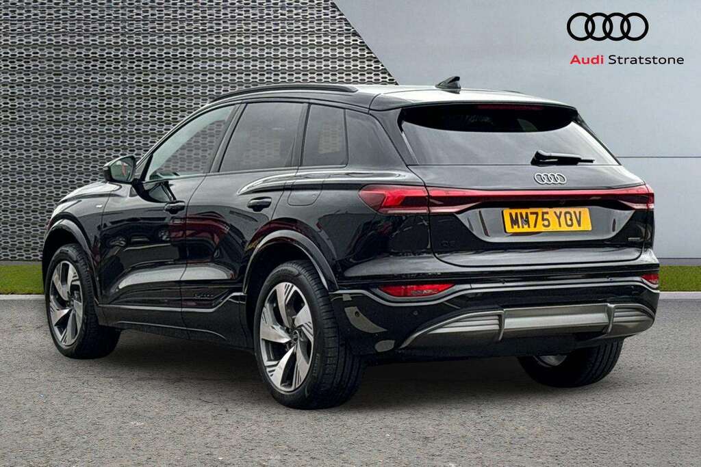 Audi Q6 E-Tron 285Kw Quattro 100Kwh S Line 2025 MM75YOV Black #3