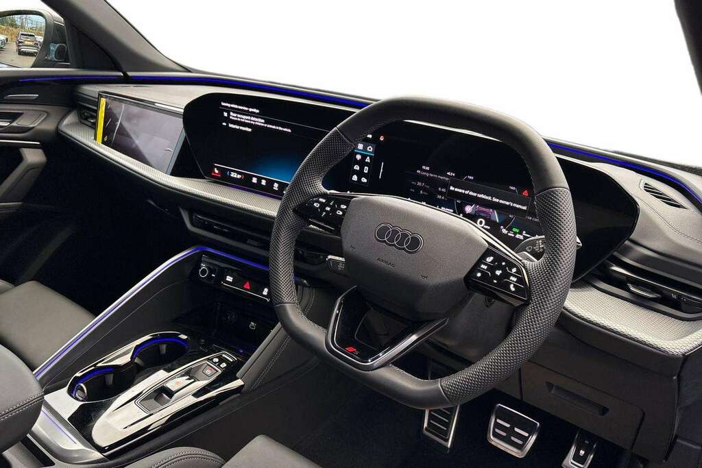 Audi Q5 2.0 Tdi Quattro Launch Edition S Tronic 2025 MW75KXR Black #6