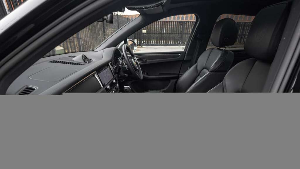 Porsche Macan T Pdk 2024 BV24HGK Black #4