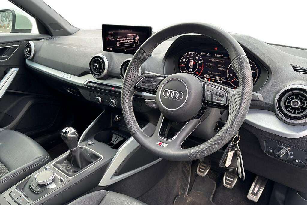 Audi Q2 30 Tfsi S Line 2024 MD73JGU Silver #6