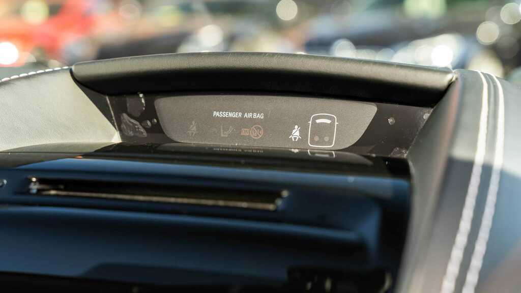 Aston Martin Cygnet 00 Cvt Gold #8