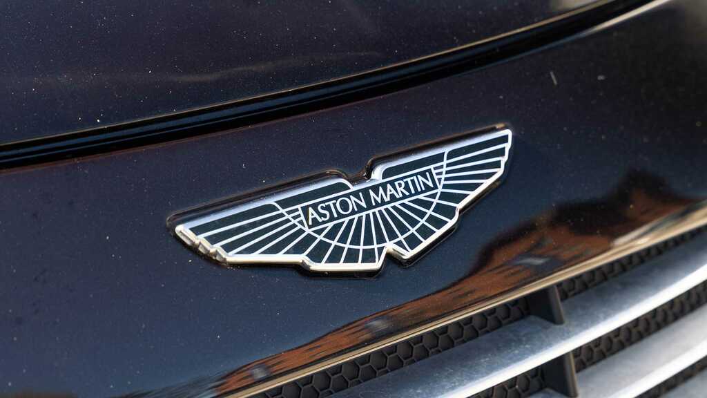 Aston Martin Cygnet 00 Cvt Gold #12