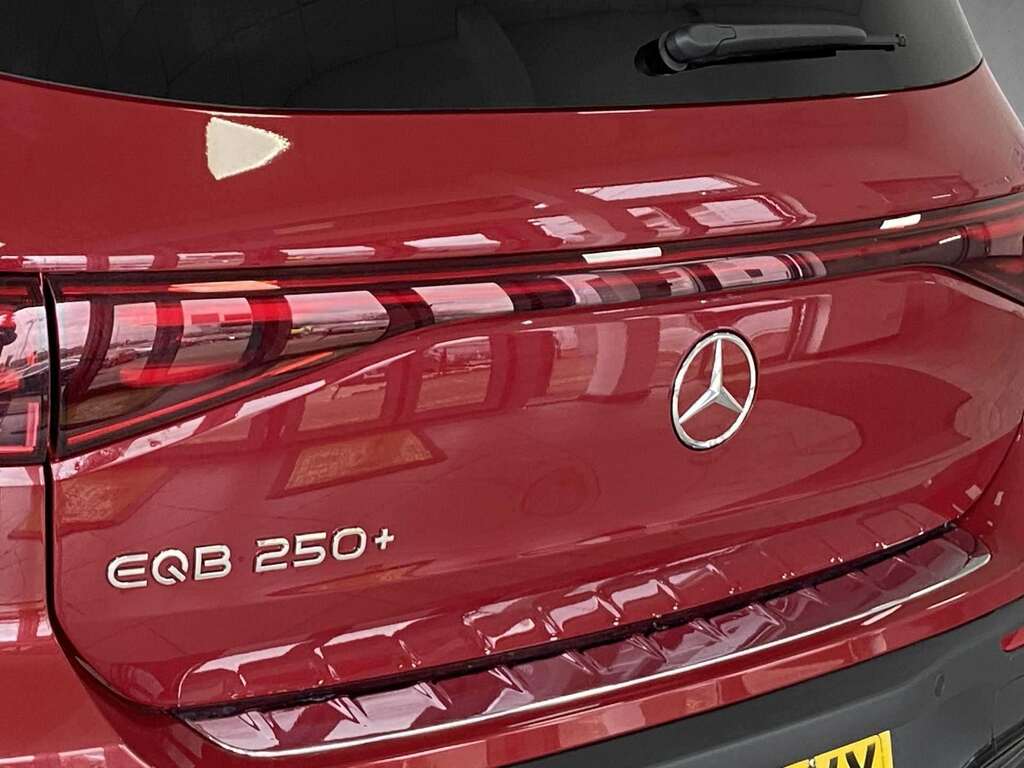 Mercedes-Benz EQB 250 140Kw Urban Edition 70.5Kwh 2025 KT25FYX Red #6