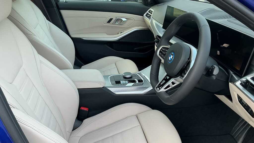 BMW 3 Series 330E 22.3 Kwh M Sport Step 2026 YJ26DRX Blue #4