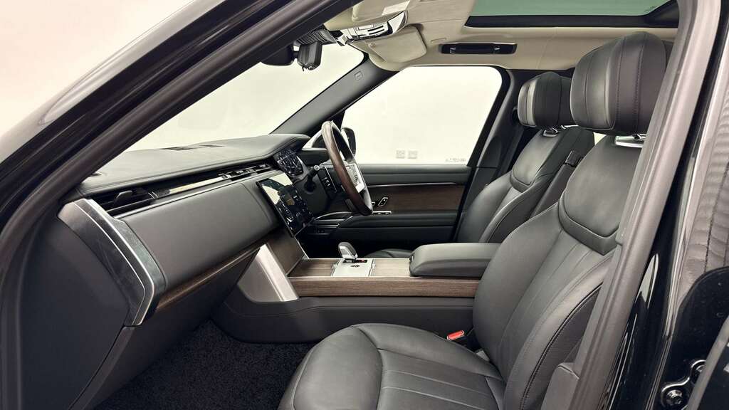 Land Rover Range Rover 3.0 D350 2024 KS74TVV Black #2