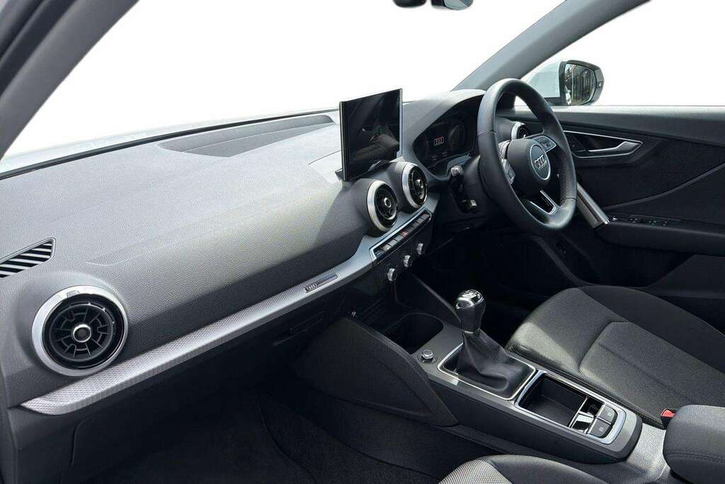 Audi Q2 30 Tfsi 116 Sport 2024 BG24TKY White #2