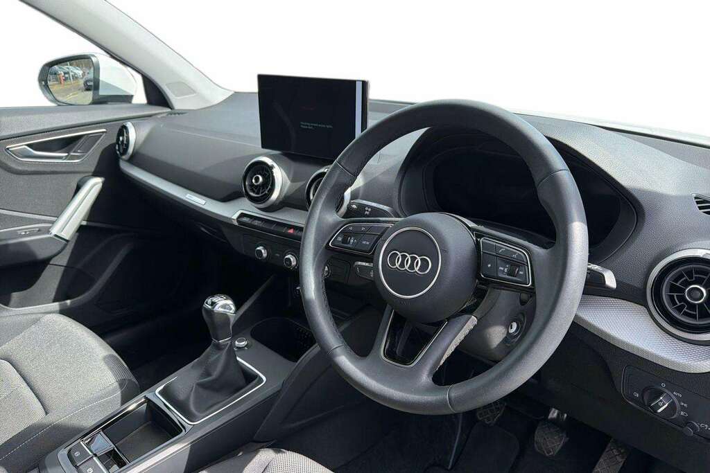 Audi Q2 30 Tfsi 116 Sport 2024 BG24TKY White #6