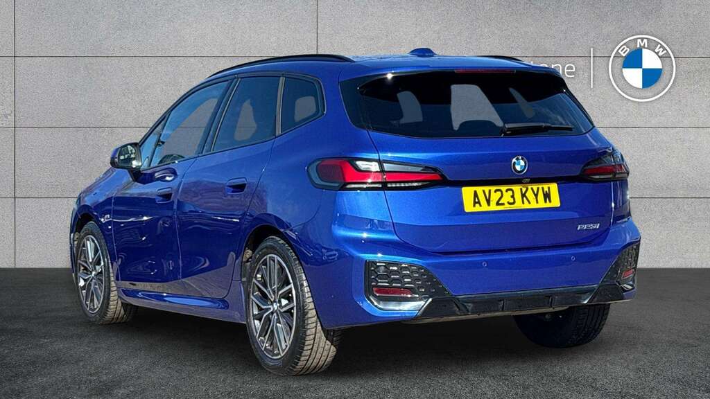 BMW 2 Series 223I Mht M Sport Dct 2023 AV23KYW Blue #2