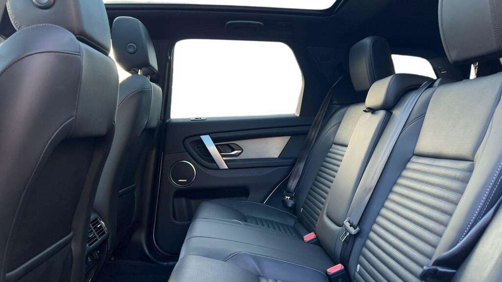 Land Rover Discovery Sport 1.5 P270e Dynamic Se 5 Seat 2025 GF25MWM White #4