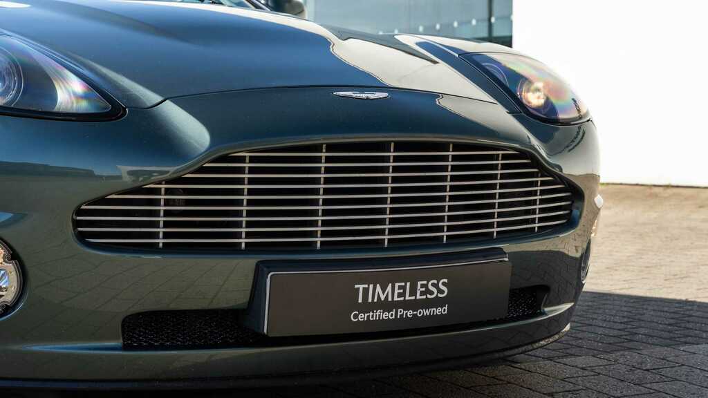 Aston Martin Vanquish 5.9 Coupe Silver #16