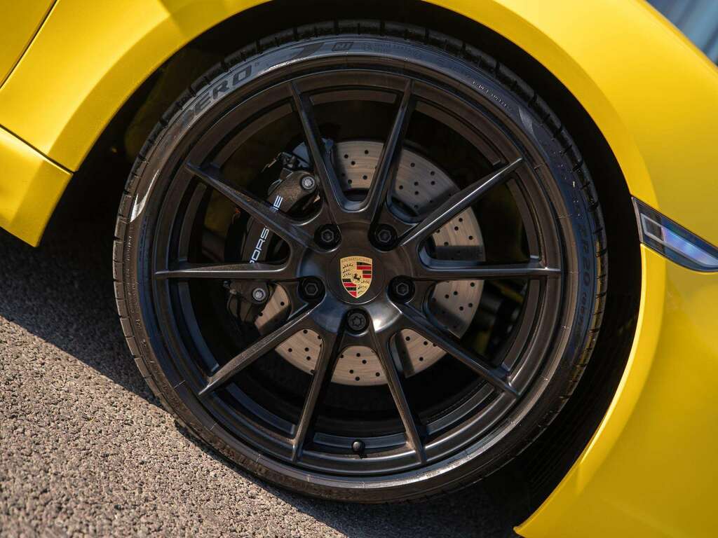 Porsche 718 Cayman Cayman Gts 4.0 2025 Yellow #4