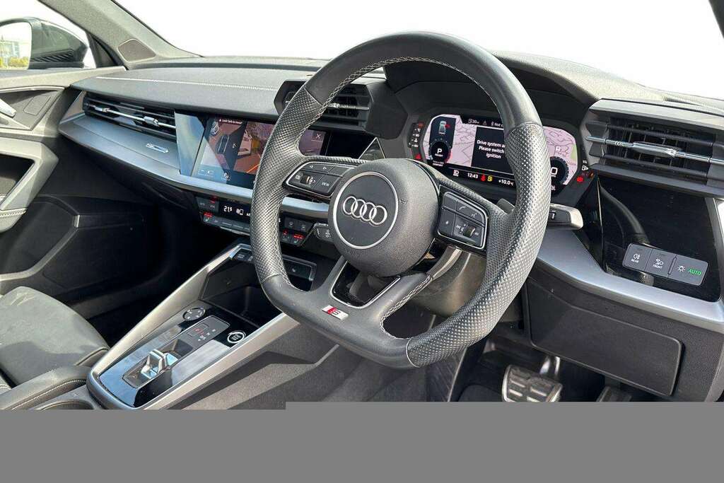 Audi A3 35 Tfsi Black Edition S Tronic 2023 MV73ZSZ Black #5