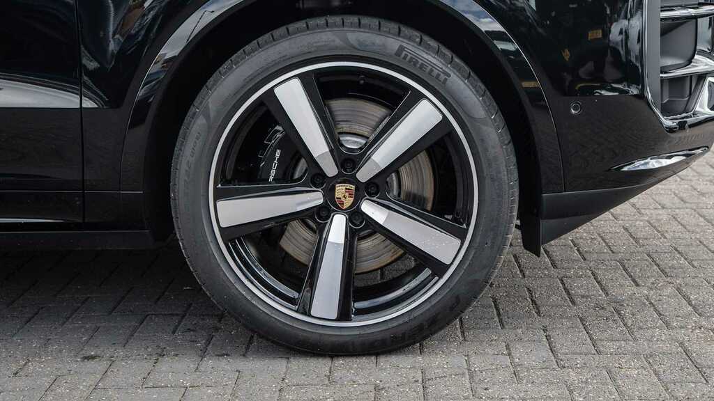 Porsche Cayenne V8 S 2025 BK25XYH Black #4