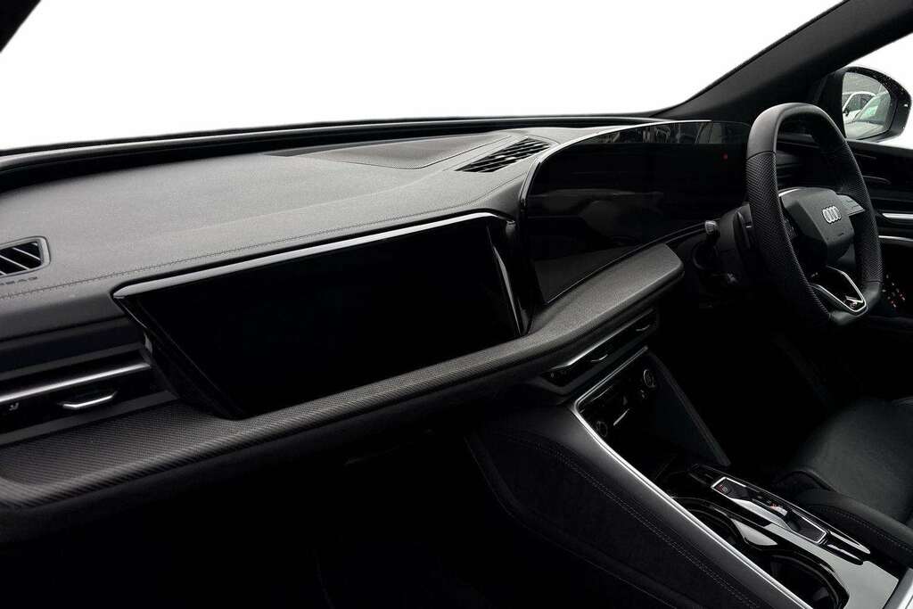 Audi Q5 2.0 Tdi Quattro Edition 1 S Tronic 2025 MT25YLU Black #2
