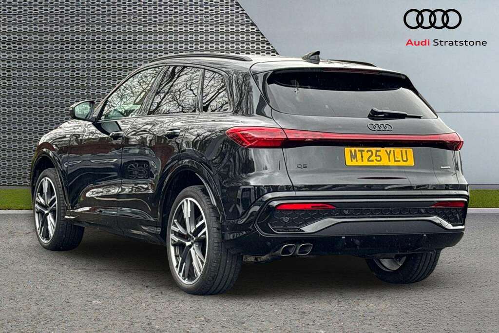Audi Q5 2.0 Tdi Quattro Edition 1 S Tronic 2025 MT25YLU Black #3
