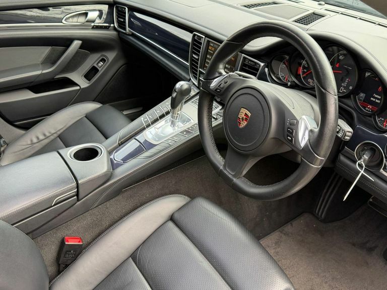 Porsche Panamera 3.0D V6 Tiptronics Euro 5 #2