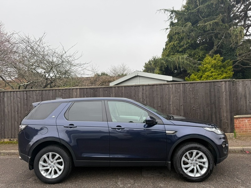 Land Rover Discovery Sport Td4 Se Tech FE66YLT Blue #2