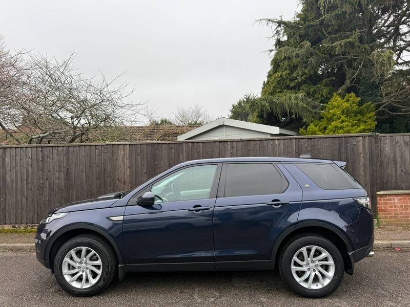 Land Rover Discovery Sport Td4 Se Tech FE66YLT Blue #5
