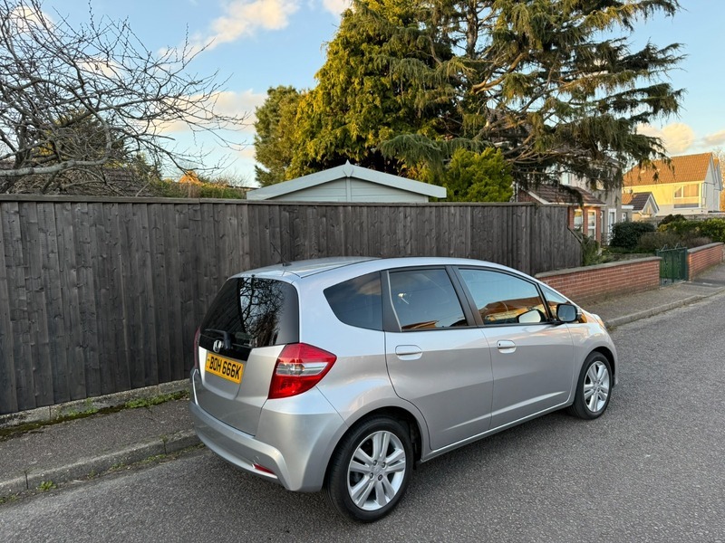 Honda Jazz I-vtec Exl Silver #3