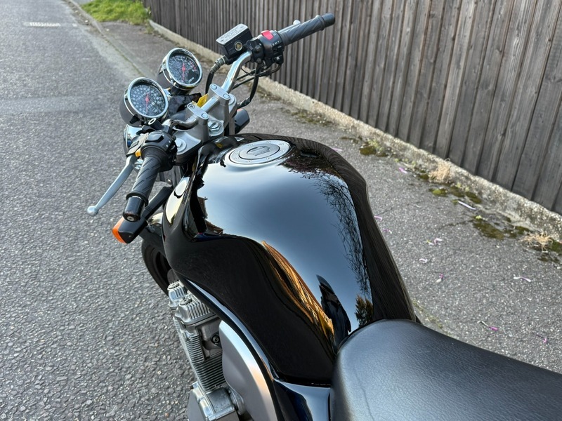 Suzuki  Marauder White #5