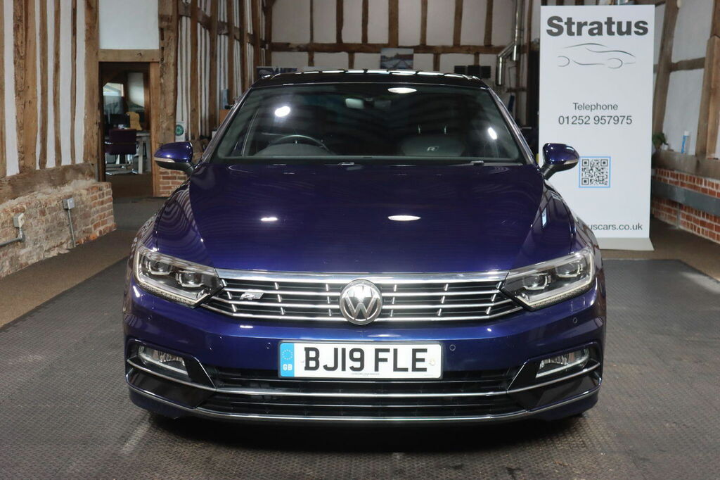 Volkswagen Passat 2.0 Tdi R-line Euro 6 S S BJ19FLE Blue #2