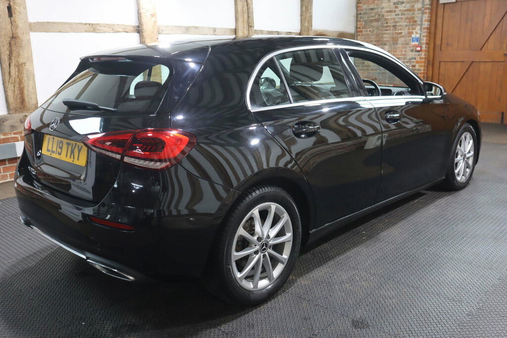 Mercedes-Benz A Class 1.5 A180d Sport 7G-dct Euro 6 S S LL19TKY Black #6