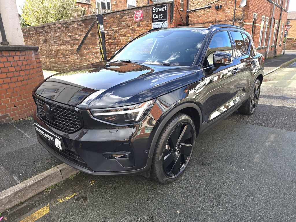 Volvo XC40 Suv 2.0 Black Edition Ultra B4 197 Hp 2025 Black