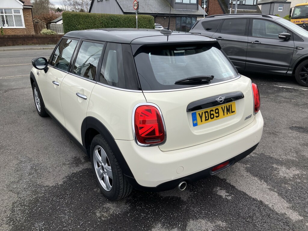 Mini Hatch Hatchback 1.5 5-Door Hatch Cooper Classic 201969 YD69YML White #4