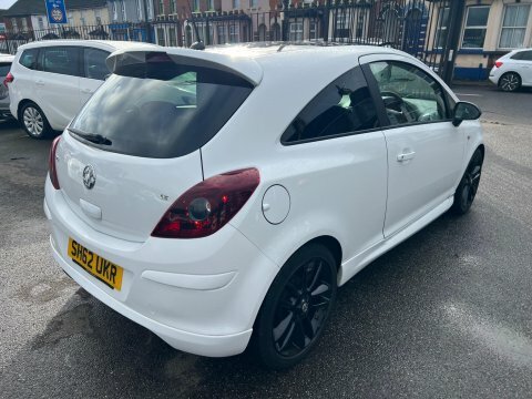 Vauxhall Corsa 1.2 16V Limited SH62UKR White #6