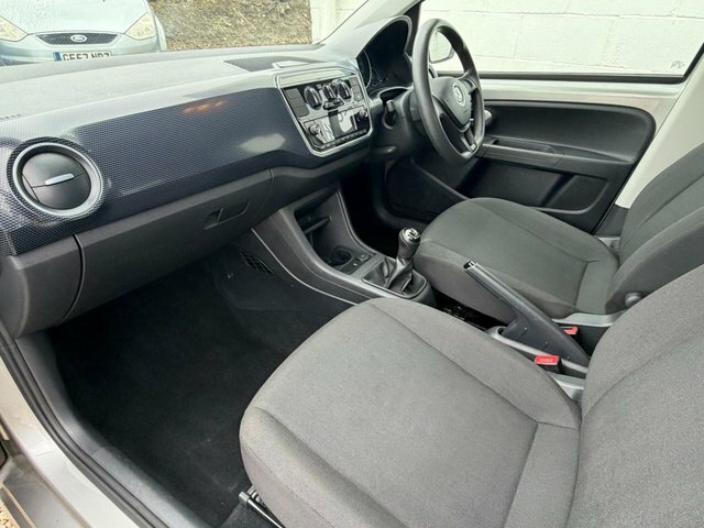 Volkswagen Up 1.0 Move Up Hatchback PL18YBD Silver #3