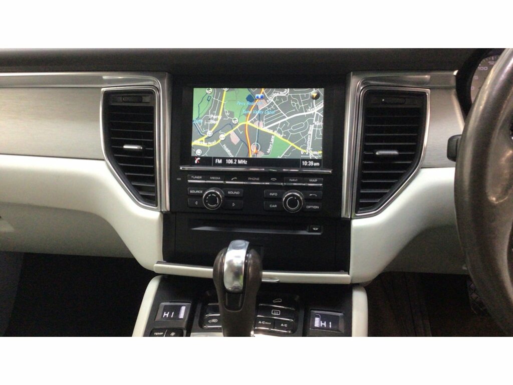 Porsche Macan Td V6 S U702 Ulez CN65MTX White #4