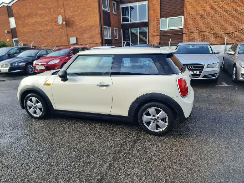 Mini Hatch 1.2 One Euro 6 Ss BC15UDZ White #5