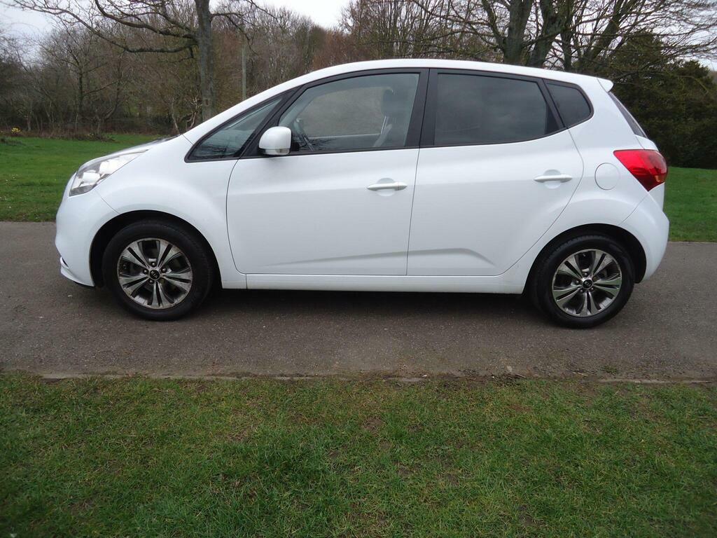 Kia Venga 1.6 3 Euro 6 S S White #2
