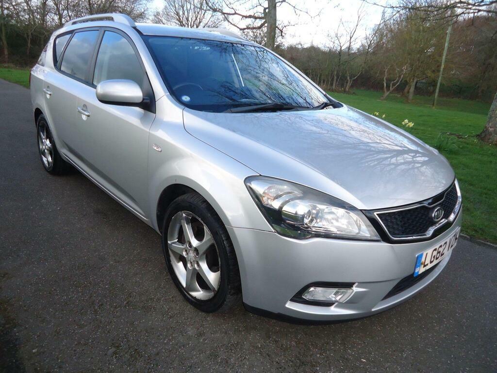 Kia Ceed 1.6 Crdi 3 Sports Wagon Euro 5 LG62VZK Silver #3