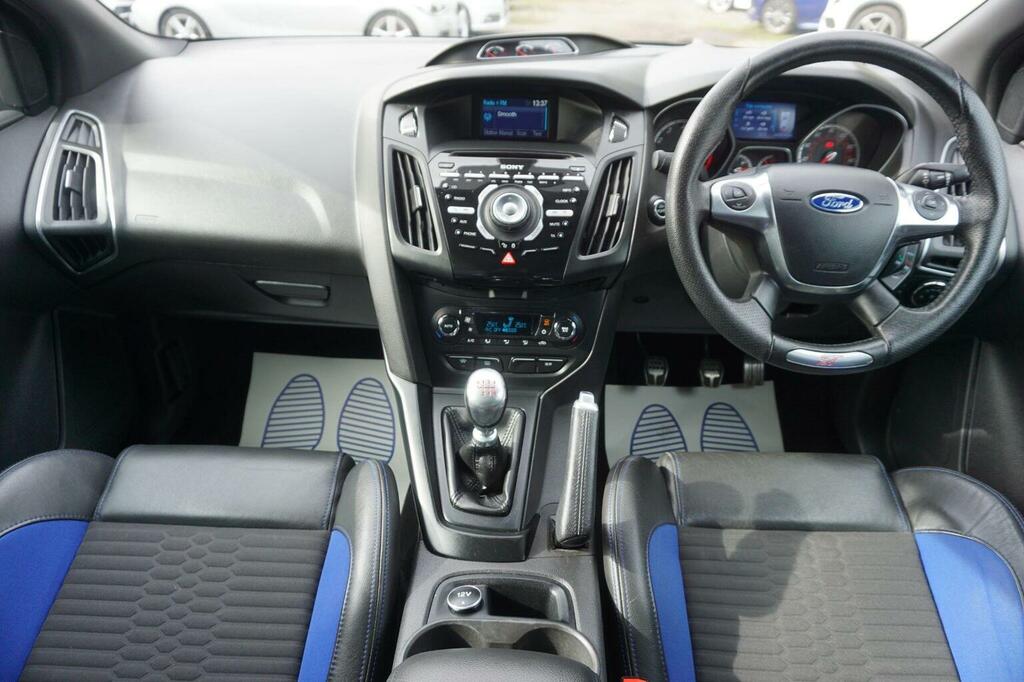 Ford Focus Hatchback 2.0T Ecoboost St-2 Euro 5 Ss 201 Blue #3