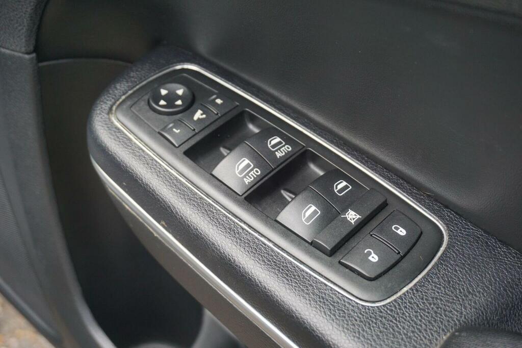 Chrysler 300C 300C Executive Crd Grey #13