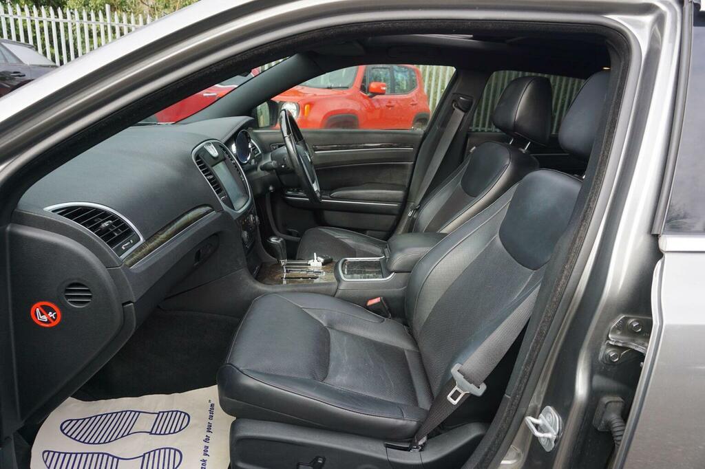 Chrysler 300C 300C Executive Crd Grey #15