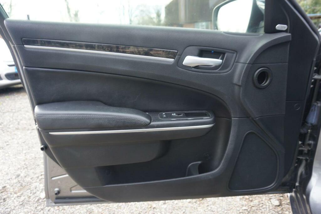 Chrysler 300C 300C Executive Crd Grey #16