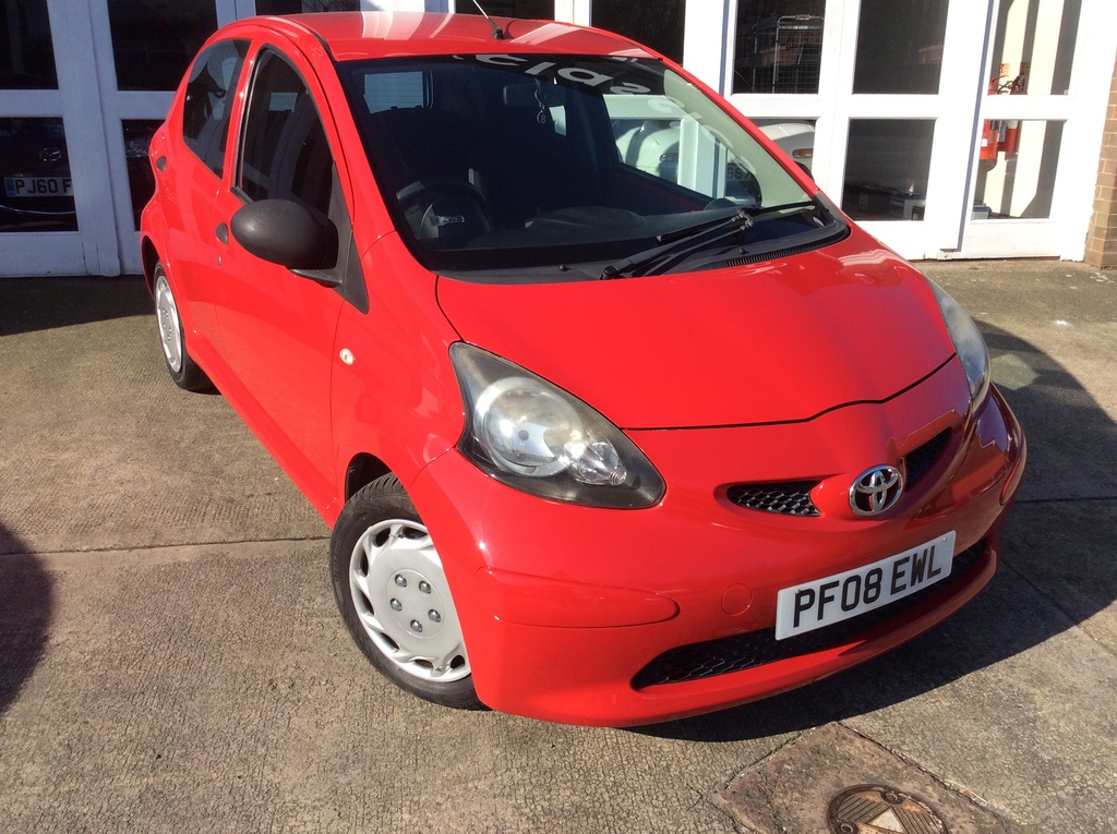 Toyota Aygo Vvt-i 5dr Red