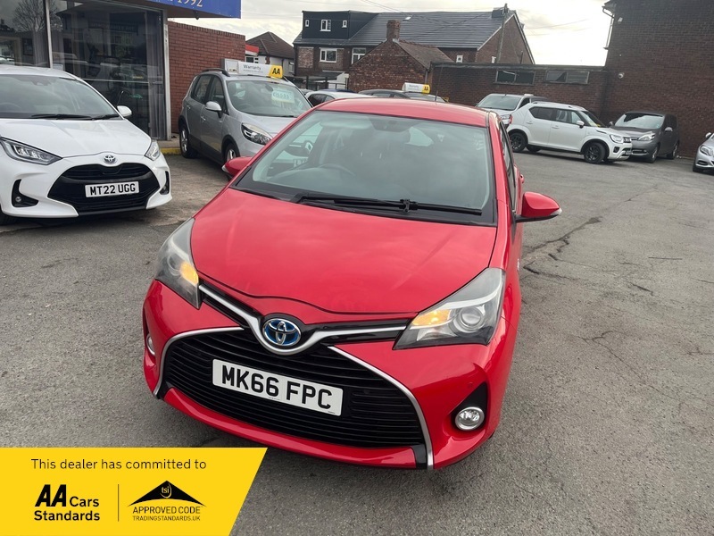 Toyota Yaris 1.5 Vvt-h Icon Hatchback MK66FPC Red #4