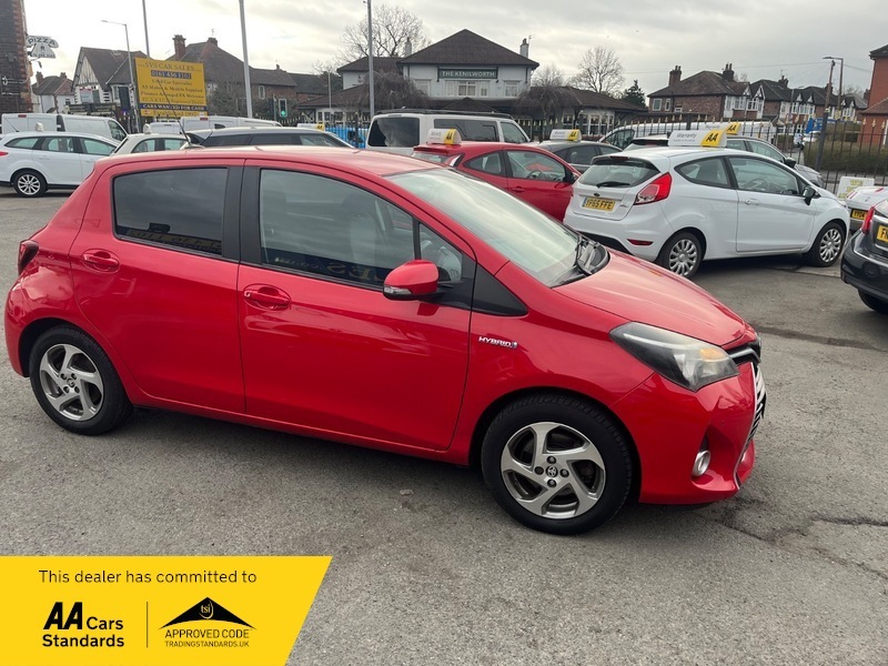 Toyota Yaris 1.5 Vvt-h Icon Hatchback MK66FPC Red #6