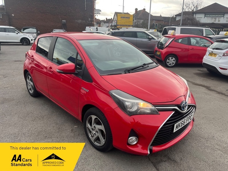 Toyota Yaris 1.5 Vvt-h Icon Hatchback MK66FPC Red #5