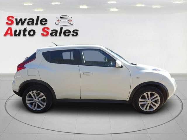 Nissan Juke 1.6 Acenta Premium Suv SH60XGF White #2