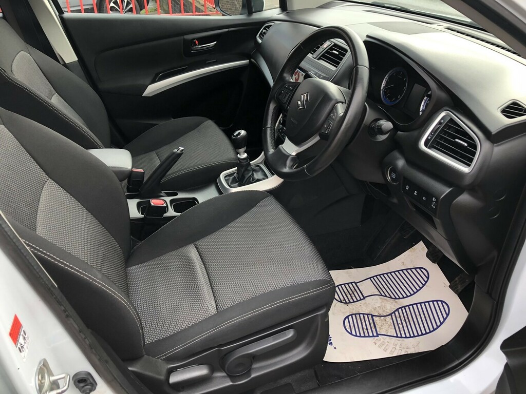 Suzuki SX4 S Cross 1.6 Ddis Sz4 NU64YGL White #6